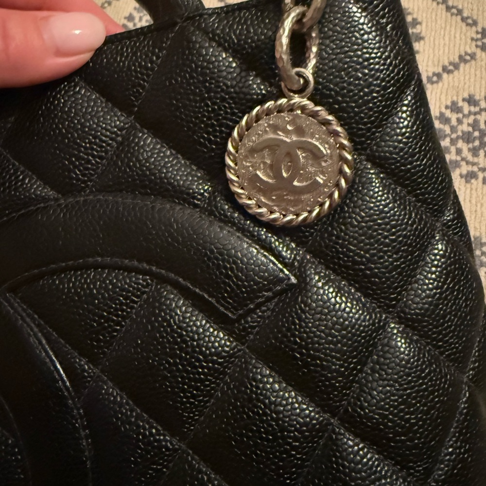 Chanel Medallion Tote - Picture 4 of 10